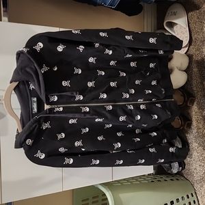 Lovesick (Torrid) Skull and Crossbones Hoodie Size 2X (plus)